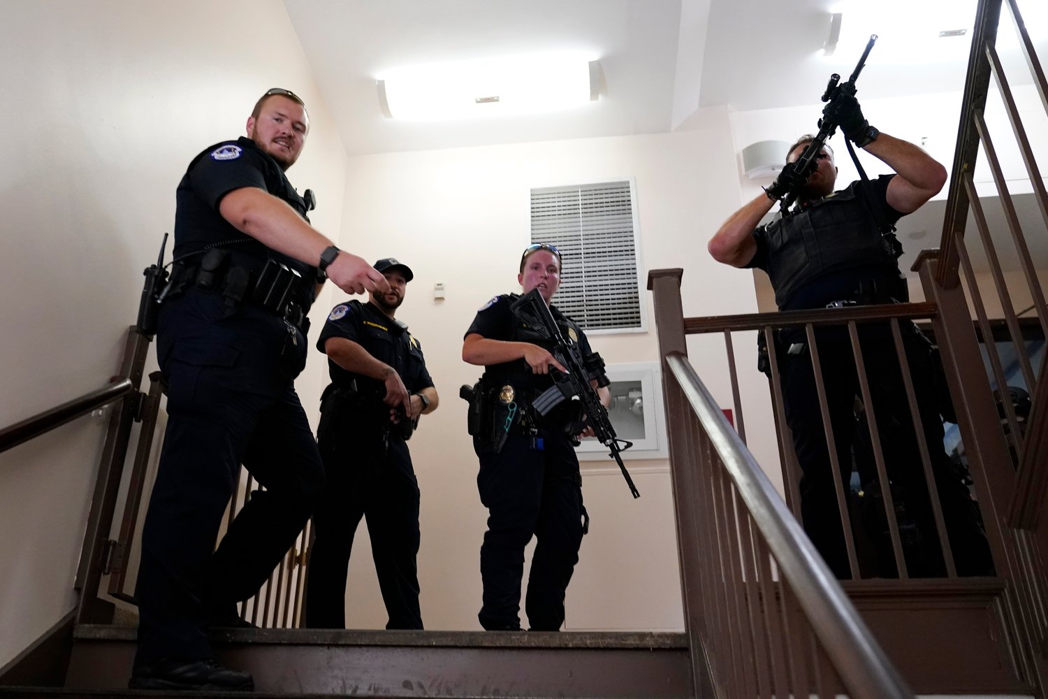 USA: Senatet i USA ble nedstengt etter melding om skyting – trolig ...