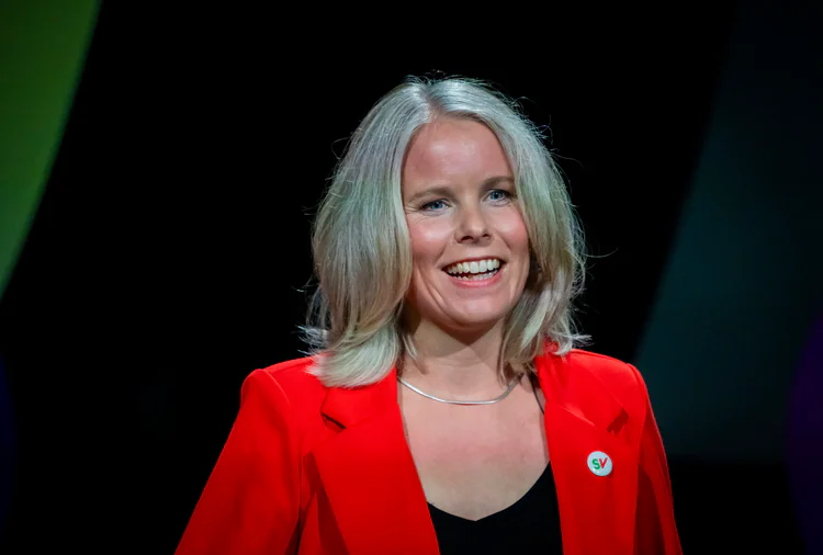 SV gjør sin beste Opinion-måling noensinne - Ap sliter - TV 2