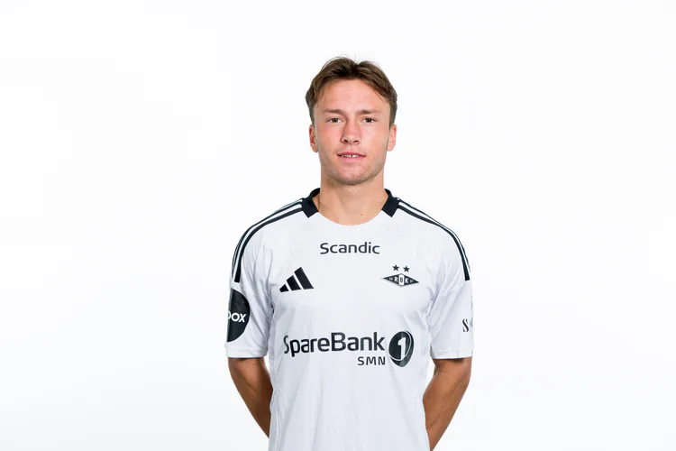Rosenborg-talent skrev treårskontrakt - TV 2 Rosenborg-talent skrev treårskontrakt - TV 2