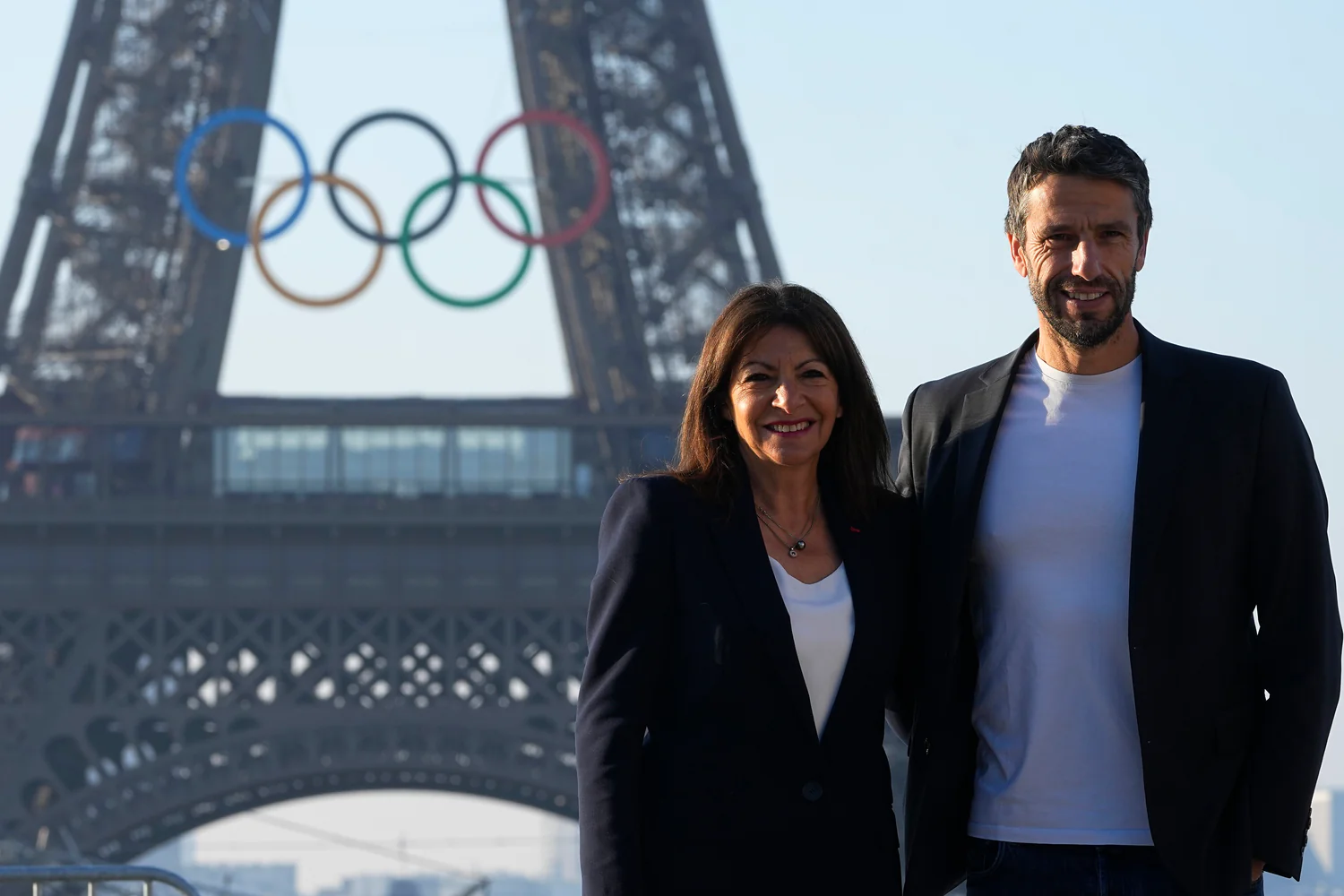 Paris-ordfører med pekefinger mot Macron før OL: – Han spolerer festen ...