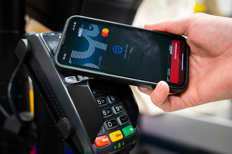 DNB skal tilby Apple Pay til norske kunder TV 2