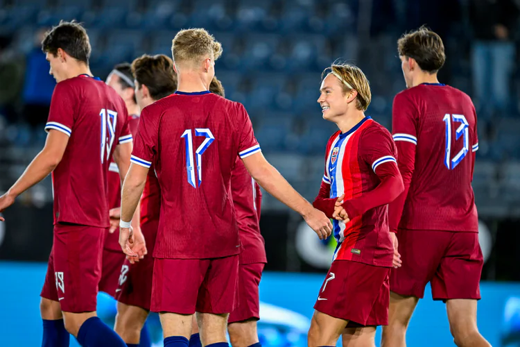 Norges U21-landslag klar for EM-playoff etter maktdemonstrasjon - TV 2