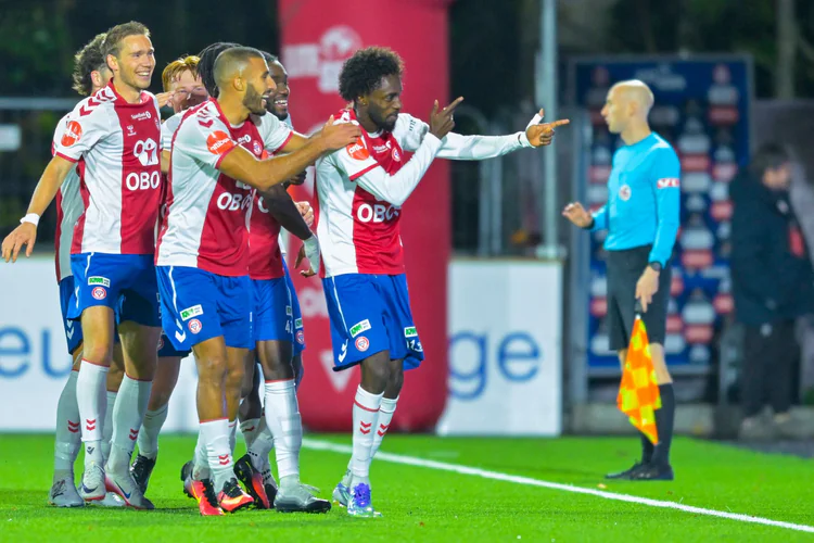 KFUM klatret på tabellen – senket Fredrikstad - TV 2