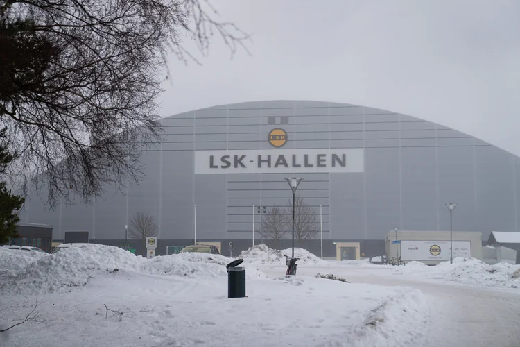 LSK Kvinner må ut av LSK-hallen igjen - to hjemmekamper flyttes - TV 2